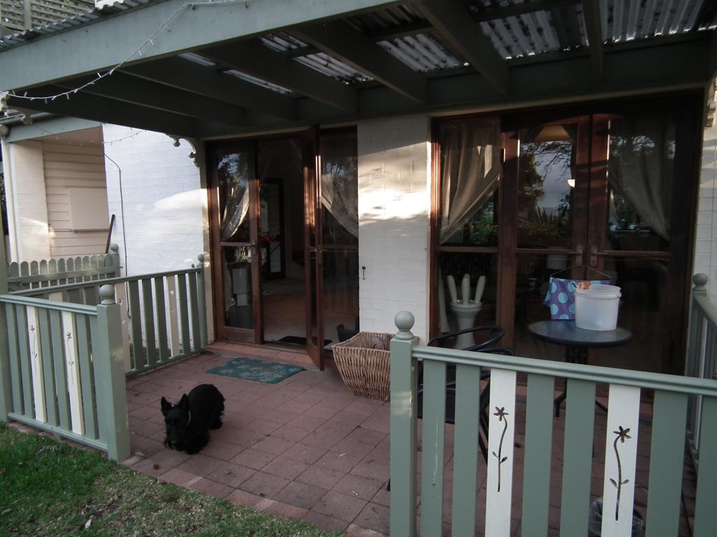 Frenchs Forest Bed And Breakfast Sydney Exterior photo